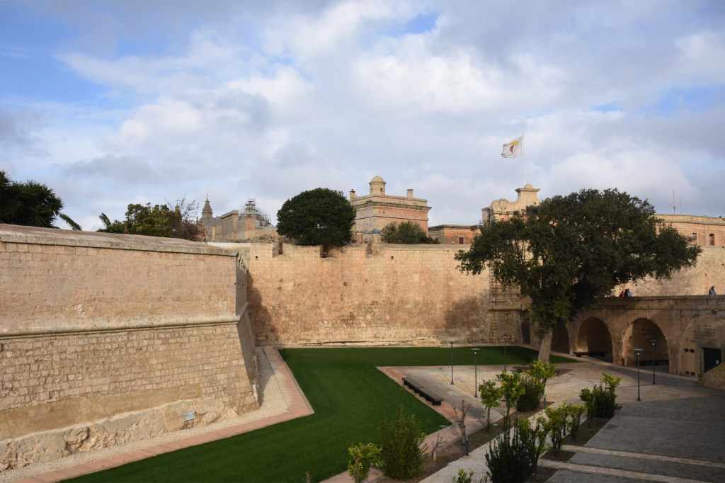 Mdinan muurit ja portti