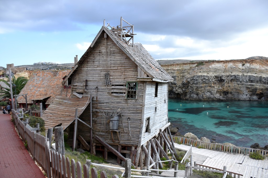 Ränsistynyt talo Kippari-Kallen kylä
