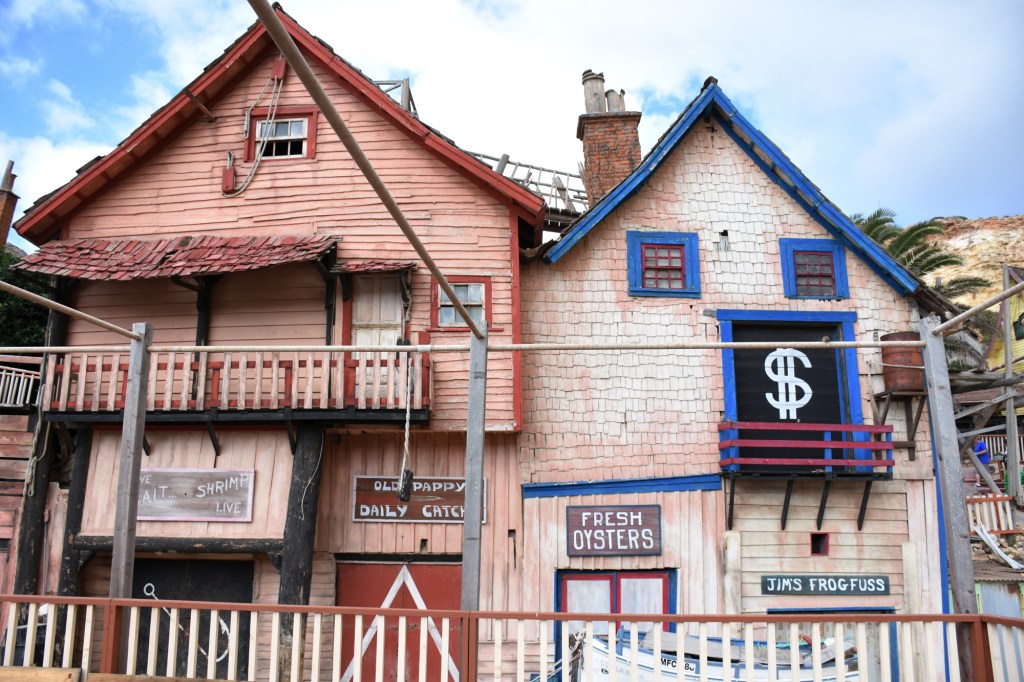 Taloja Kippari-Kallen kylässä