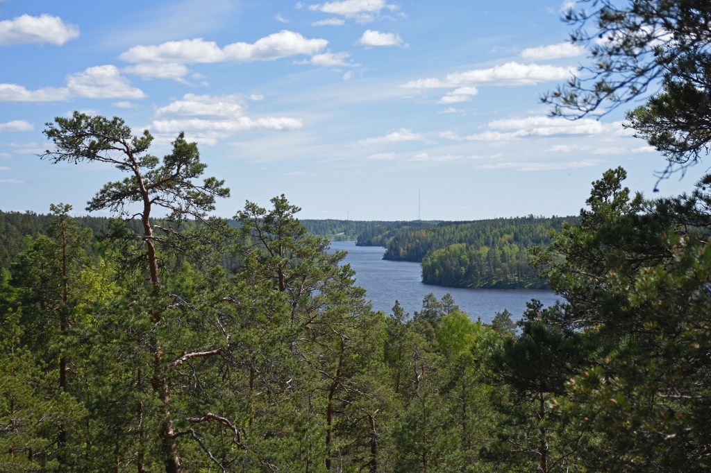 Maahisenkierroksen näkoalatasanne