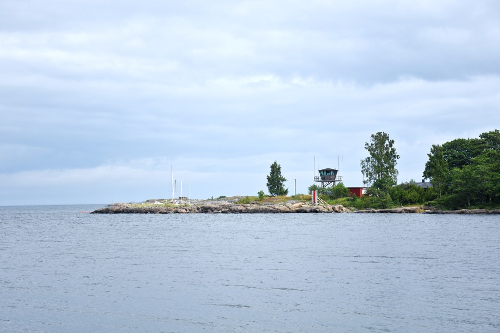 Saapuminen Isosaareen