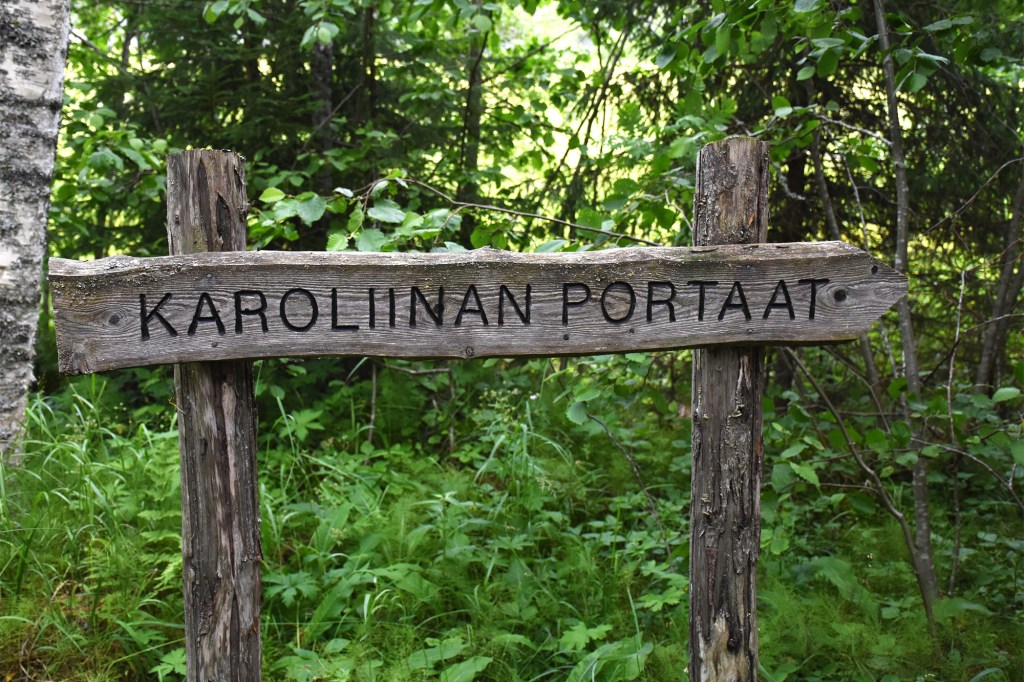 Karoliinanportaat opasteviitta