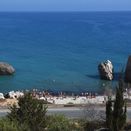 Treffit Afroditen kanssa, eli vierailu Petra tou Romioussa