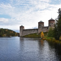 Linnavierailu syksyisessä Savonlinnassa