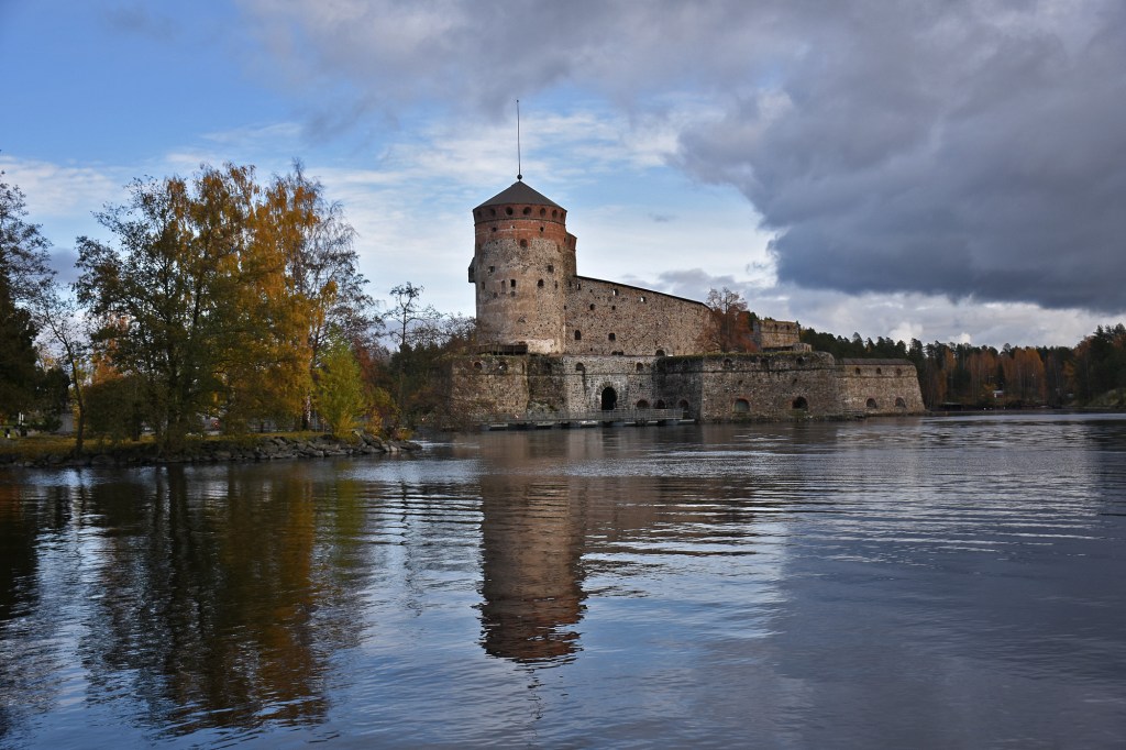 Olavinlinna lokakuussa