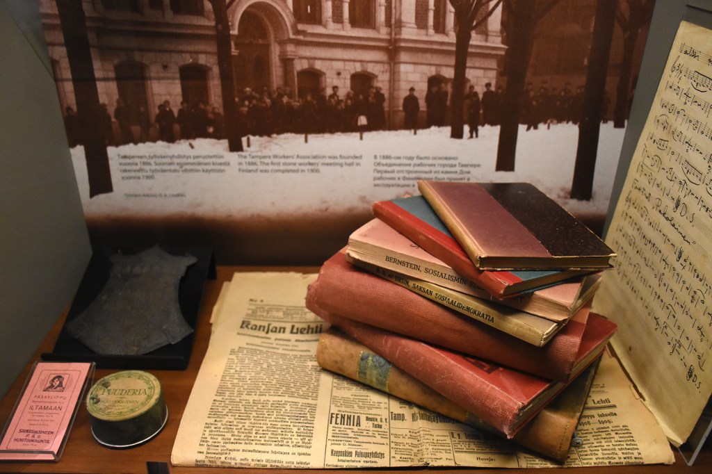 Lenin-museon vanhoja kirjoja