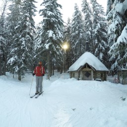 Video: Laskettelemassa Messilässä