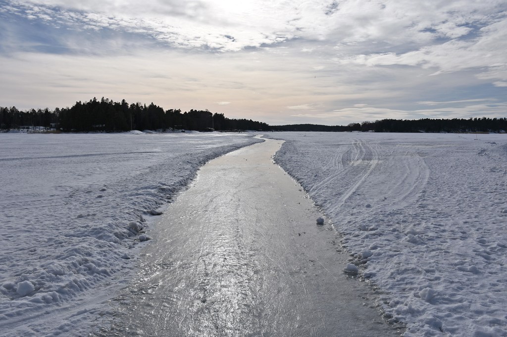 Retkiluistelu Suvisaaristo