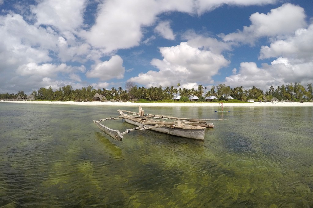 Perinteinen kalastusvene Sansibarilla