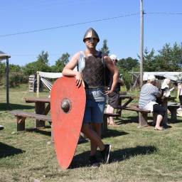 Viikinkien jalanjäljillä Rosalan saarella