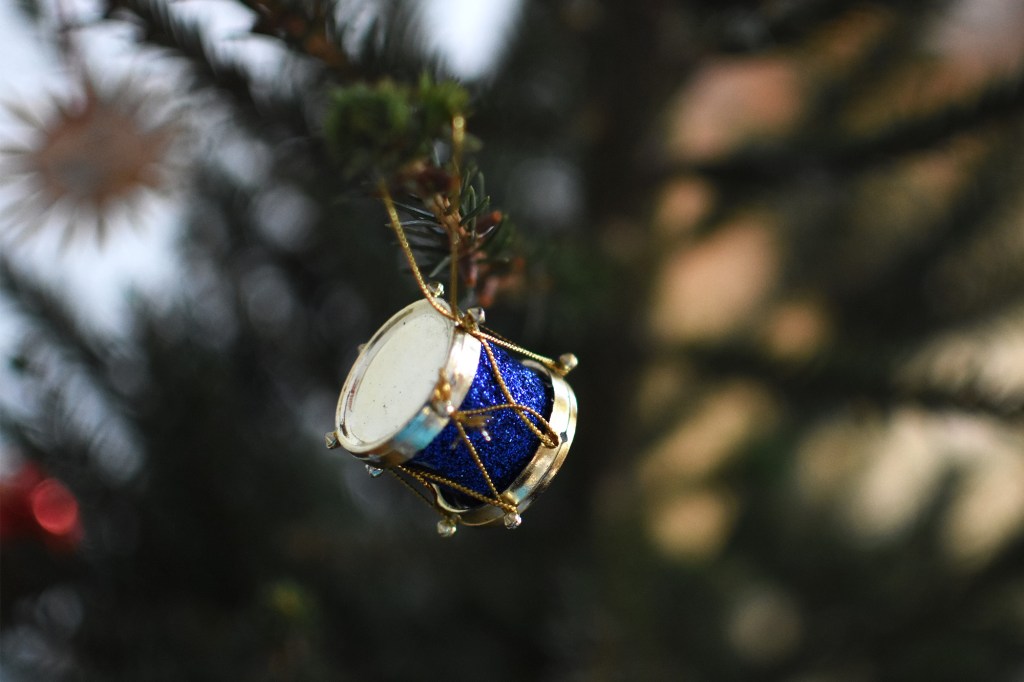 Rumpu joulukuusen koristeena