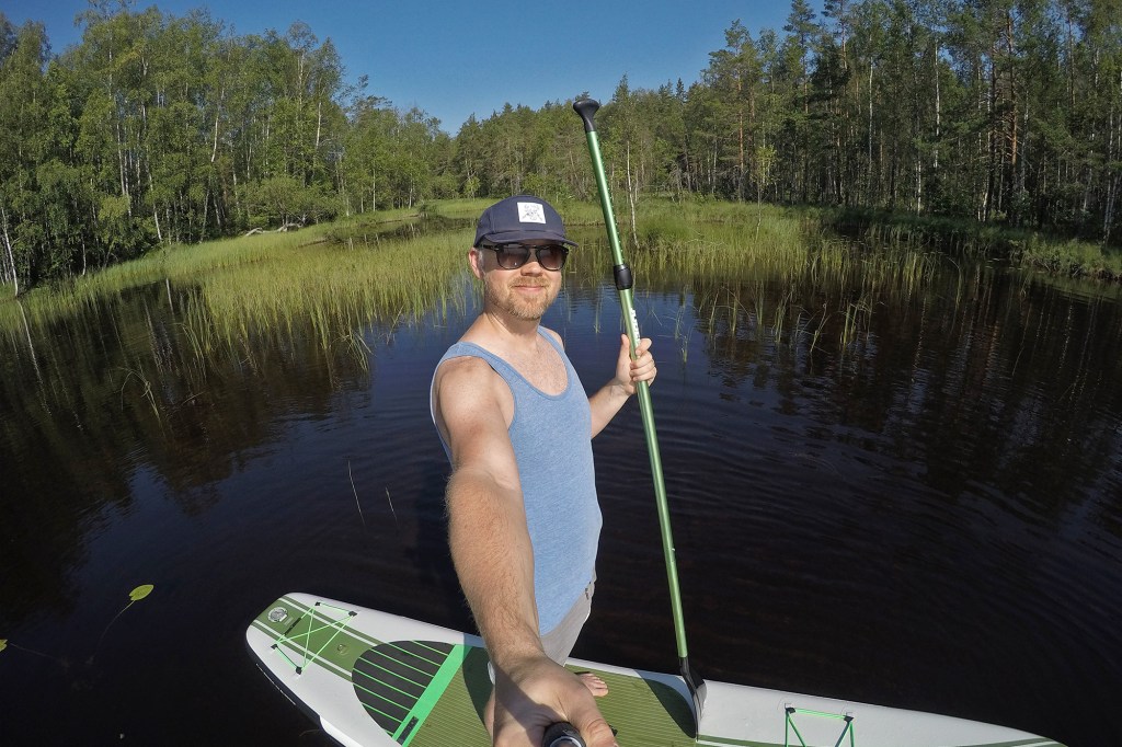 SUP-selfie auringossa