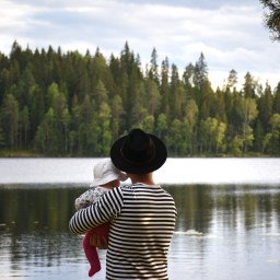 Kesäloma puolivuotiaan vauvan kanssa