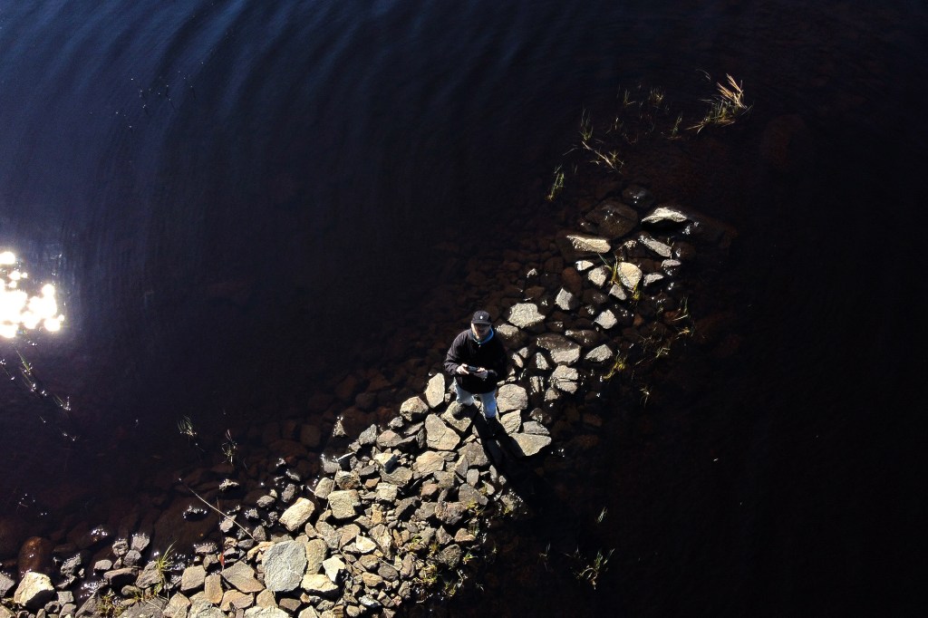 Drone-selfie kivilaiturilla