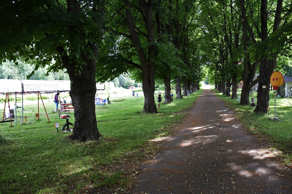 Dorkin puiston kävelytie