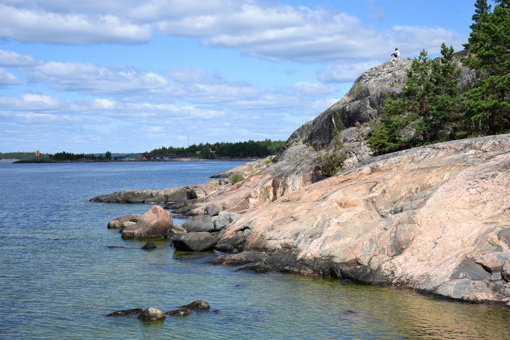 Jylhä kallio Pampskatanin kärjessä