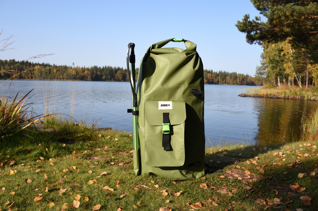 SUP-lauta pakattuna talvisäilytykseen