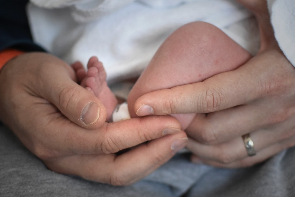 Vauvan jalka syntymän jälkeen