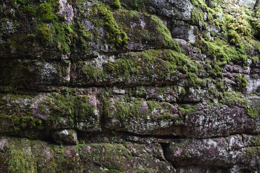 Pirunpesän kvartsiittikalliota