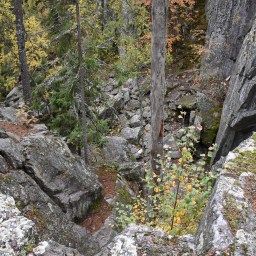 Näyttävä Pirunpesä on Tiirismaan reittien kohokohtia