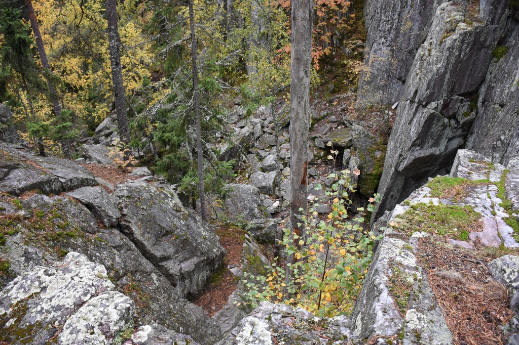 Tiirismaan Pirunpesä ylhäältä