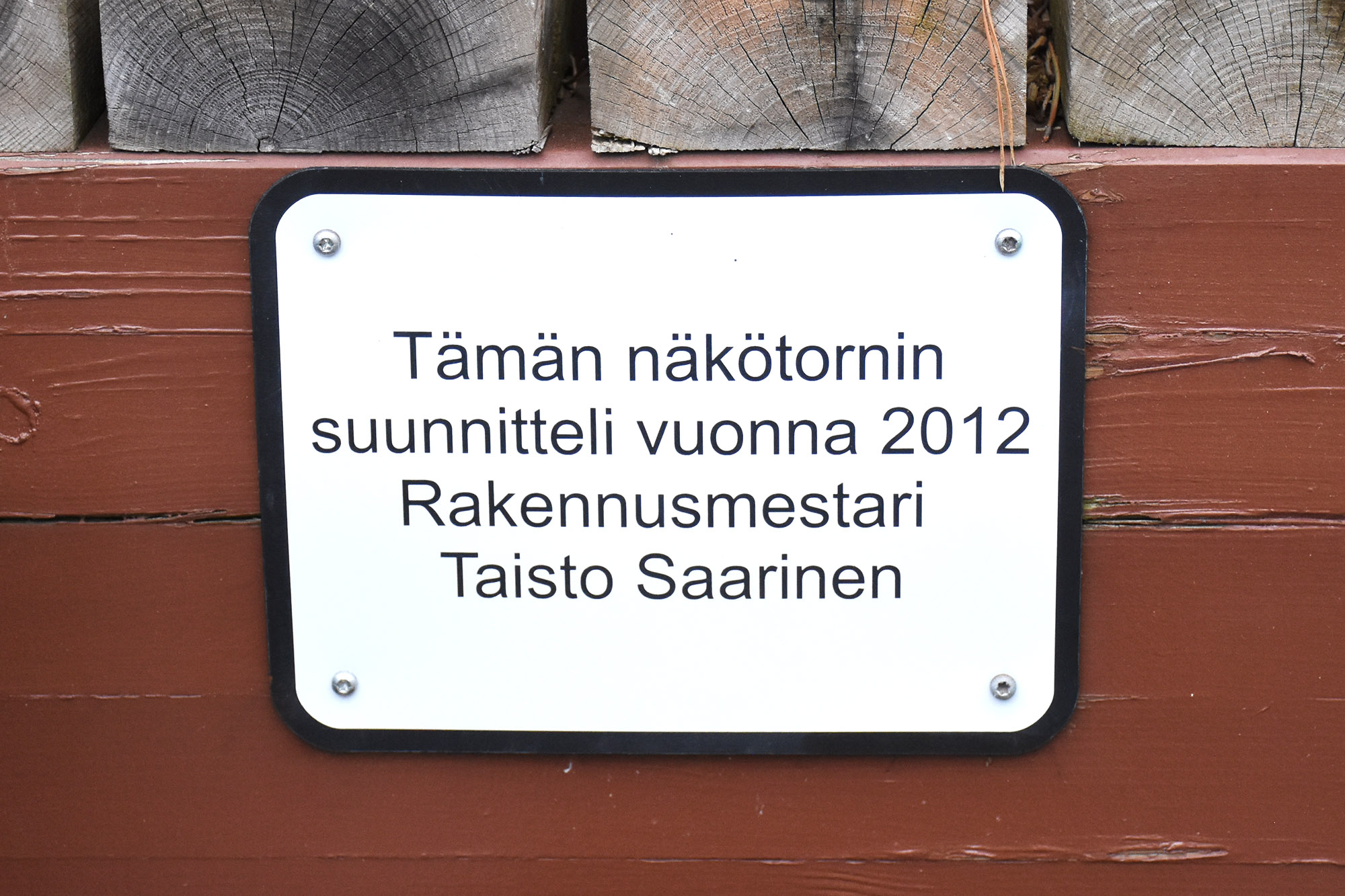 Tuomastornit suunnittelija Taisto Saarinen