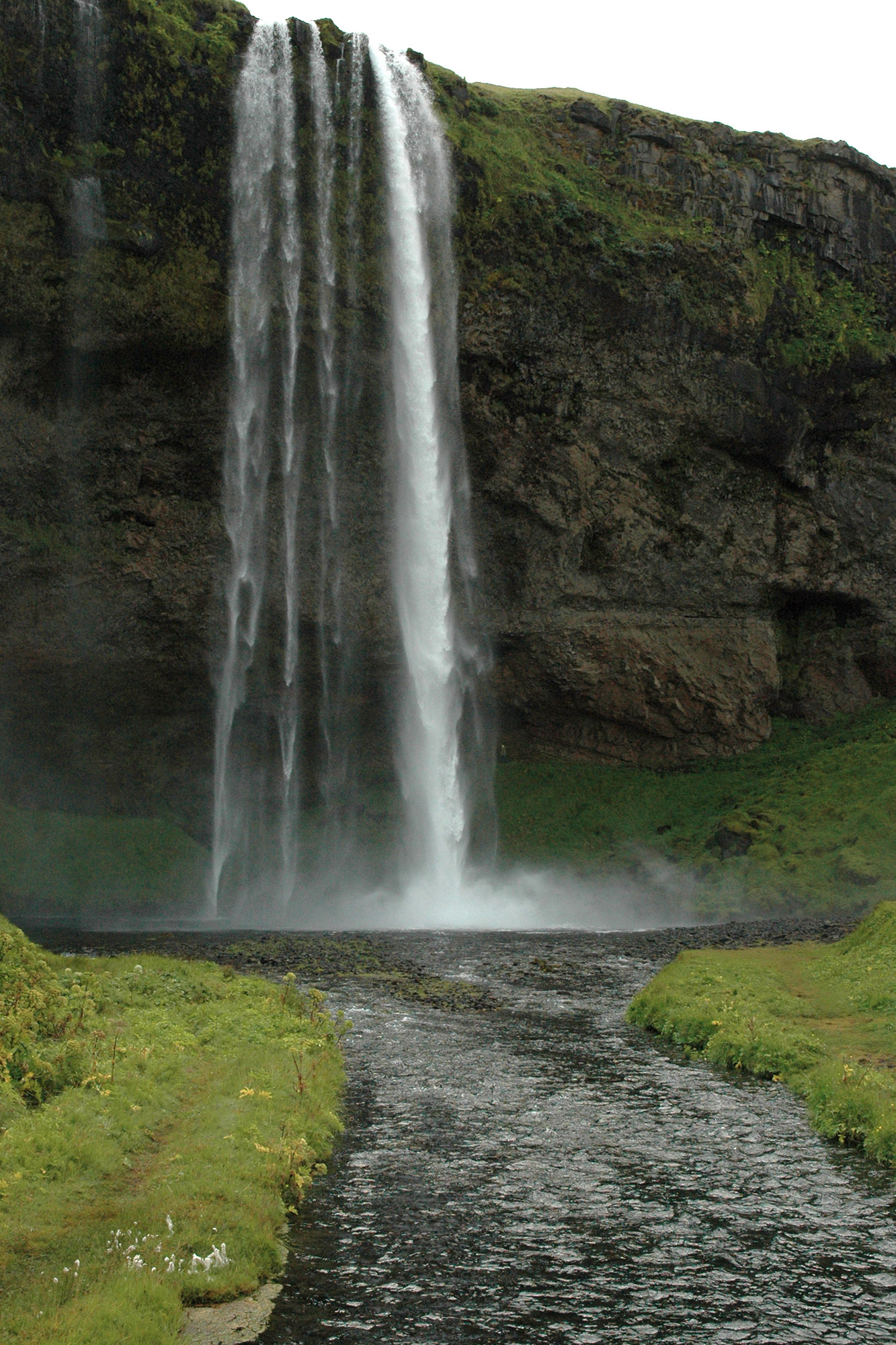 Seljalandsfoss-vesiputous Islannissa