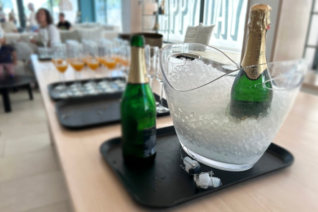 Tervetulomalja hotellilla - Ocean Beach Club Kypros