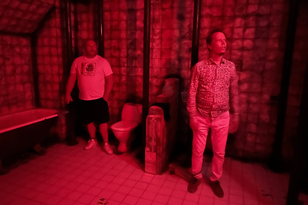 Alkuvideon katselua Trapped-pakopelissä