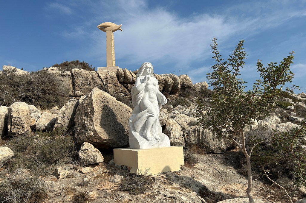 Patsaita Agía Nápan patsaspuistossa