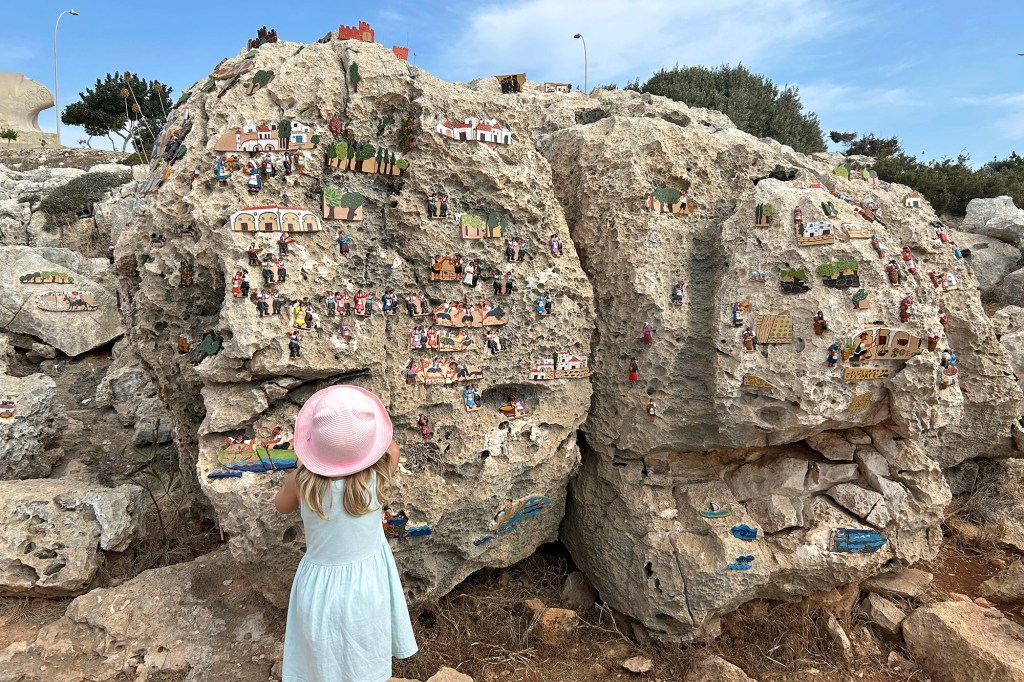 Kivikaupunki Agía Nápan patsaspuistossa